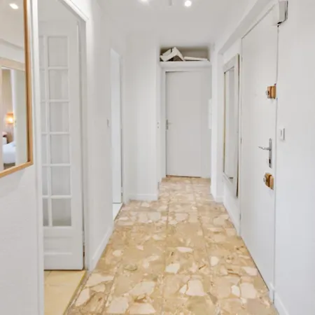 Apartment Le Chambord - Hypercentre - Spacious - Terrace Le Cannet