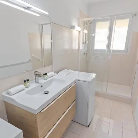 Le Chambord - Hypercentre - Spacious - Terrace Apartment *